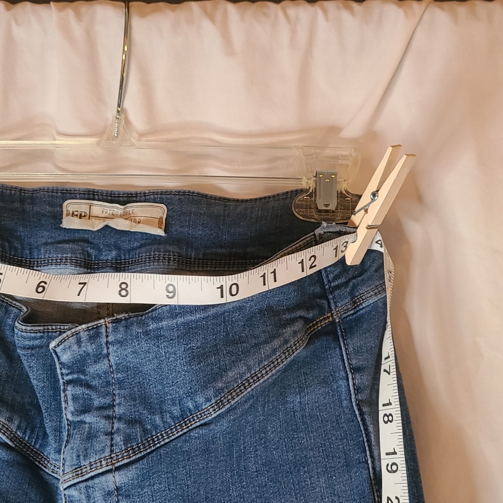 Free People Bell Bottom Jeans, Size 30R - Picture 12 of 14